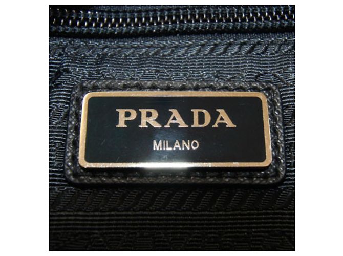 Borsa a tracolla Prada in nylon e pelle blu navy - vista 4