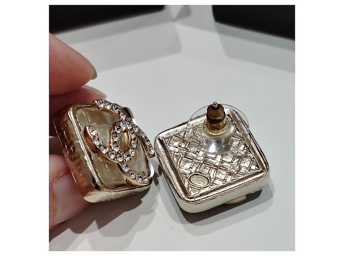 Orecchini CHANEL CC in resina e strass A22S - vista 7
