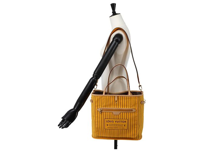 Borsa Tote Louis Vuitton Monogram Neverfull Inside Out MM - vista 10