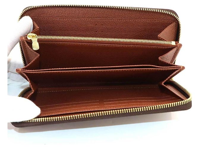 Louis Vuitton Monogram Zippy Wallet - view 6