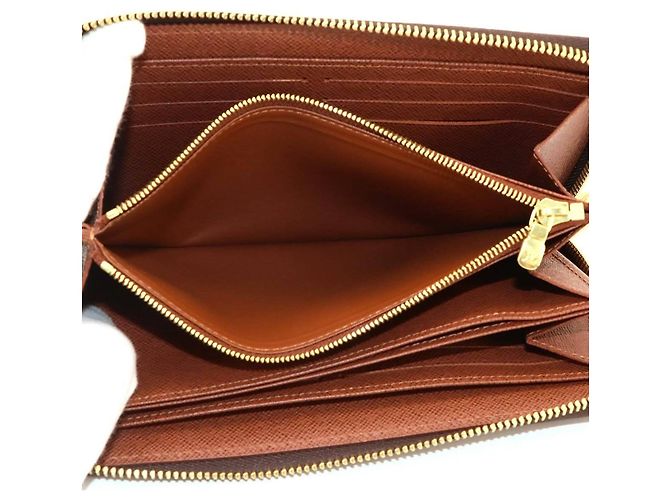 Louis Vuitton Monogram Zippy Wallet - view 7