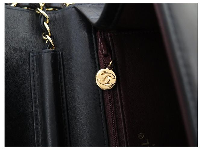 CHANEL TIMELESS PM HANDTASCHE AUS SCHWAREM STEPPLEDER - Ansicht 12
