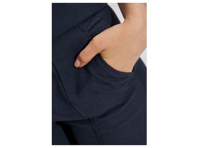Pantalon culotte Theory bleu marine satiné à plis - view 5