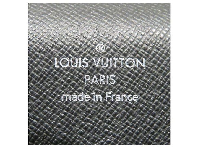 Louis Vuitton Taiga Robusto 1 Leather Briefcase - vista 4