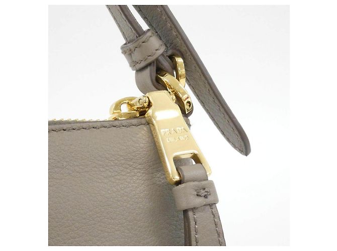 Borsa a tracolla Prada Soft Grain - vista 5