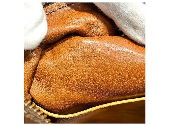 Sac à épaule Louis Vuitton Nile Monogram - vue 4