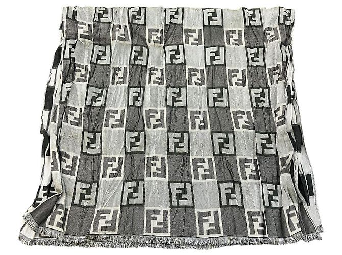 Écharpe en laine et soie Fendi - vue 2