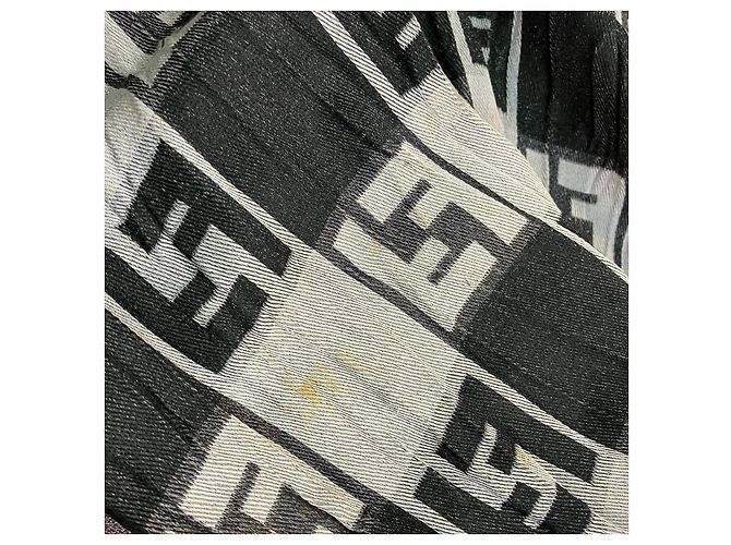 Écharpe en laine et soie Fendi - vue 8
