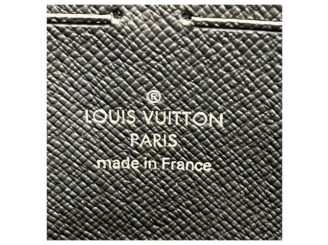 Louis Vuitton Monogram Eclipse Pochette Voyage MM Clutch Bag - vista 4