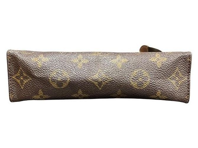 Louis Vuitton Poche Toilette 19 Monogram Clutch Bag - vista 3