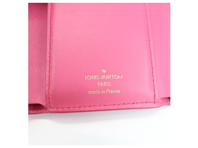 Louis Vuitton Victorine Nanogram Embossed Leather - vista 7
