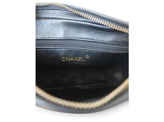 Chanel Borsa Camera in pelle d'agnello nera - vista 11