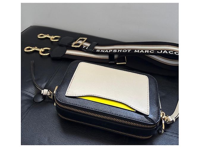 Borsa a tracolla Marc Jacobs The Snapshot in pelle beige e nera - vista 6