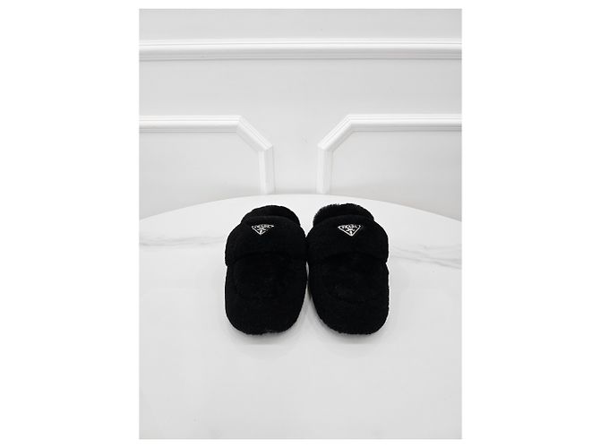 Prada Mule en shearling avec logo Triangle - vue 2