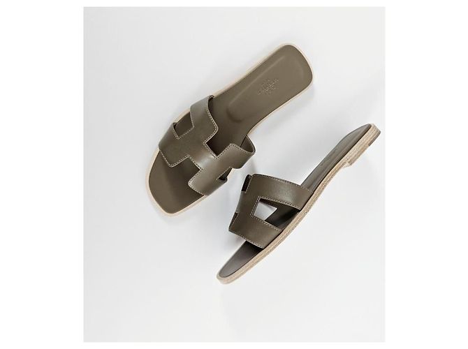 Hermès Sandali Iconic Cutout in vitello - vista 10