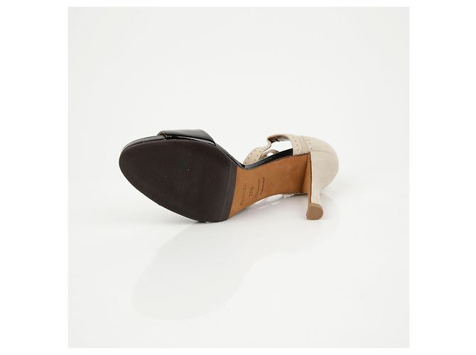 Hermès Sandali con tacco e cinturino con nappina - vista 10
