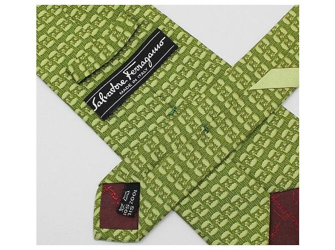 Cravatta in seta verde Salvatore Ferragamo - vista 8