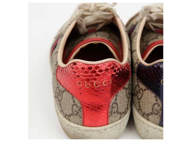 Gucci Sneakers Ace GG Supreme da donna - vista 10