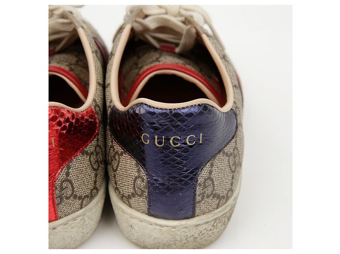 Gucci Sneakers Ace GG Supreme da donna - vista 11