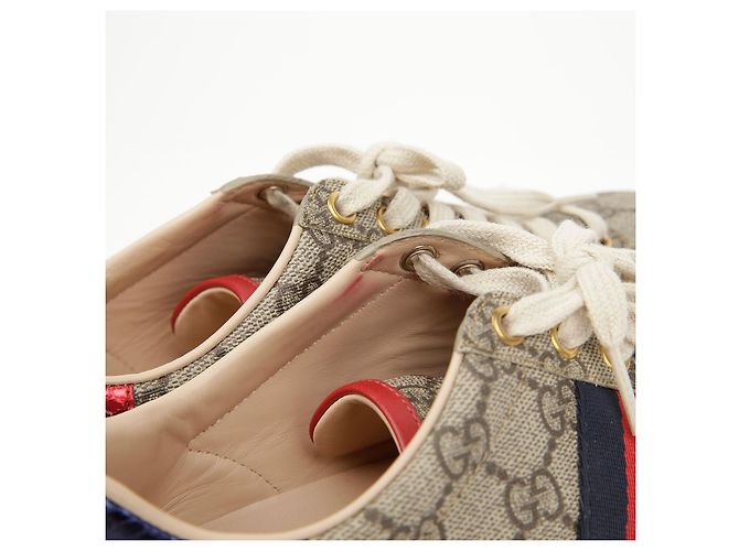 Gucci Sneakers Ace GG Supreme da donna - vista 14