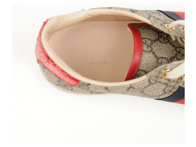 Gucci Sneakers Ace GG Supreme da donna - vista 20