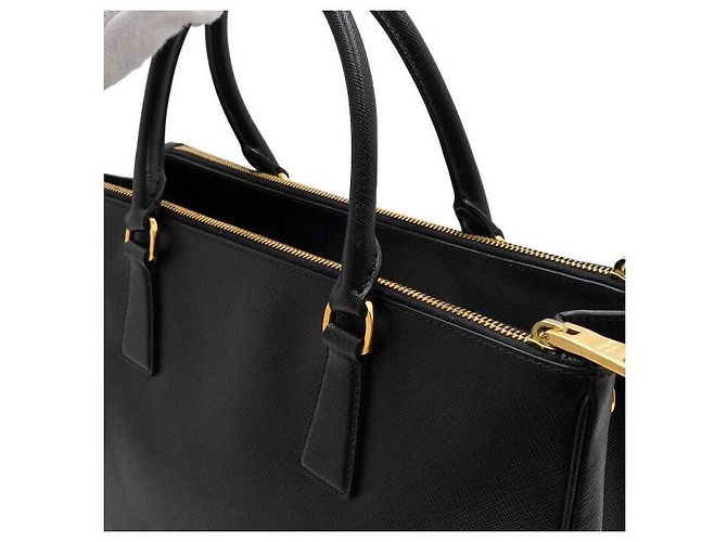 Prada Saco Tote e Saco de Ombro Saffiano Lux Black - vista 11