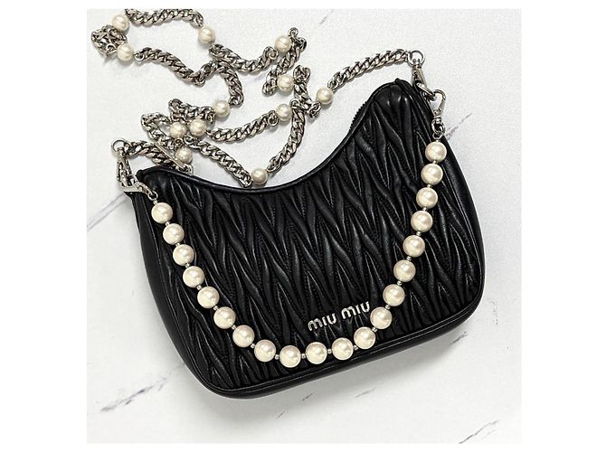 Miu Miu Borsa a tracolla Matelassé Napa Pearl Nera - vista 2