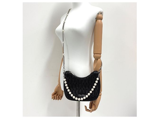 Miu Miu Borsa a tracolla Matelassé Napa Pearl Nera - vista 3