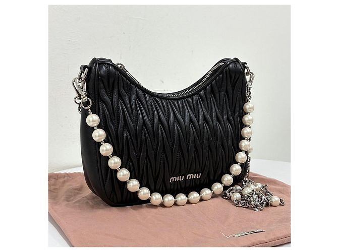 Miu Miu Borsa a tracolla Matelassé Napa Pearl Nera - vista 9