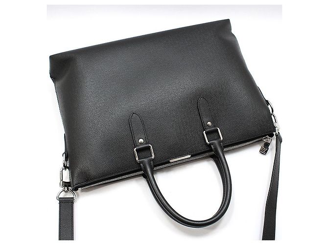 Louis Vuitton Borsetta Anton Soft in pelle Taiga - vista 3