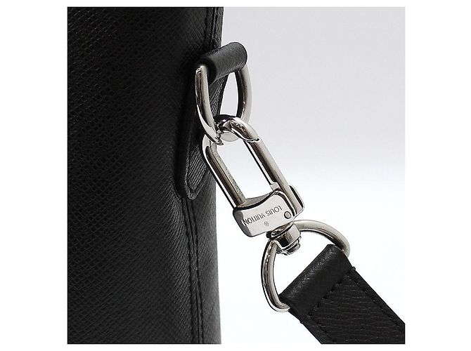 Louis Vuitton Borsetta Anton Soft in pelle Taiga - vista 9