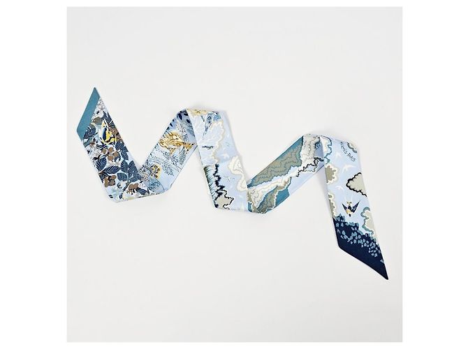 Hermès Pañuelo de seda Twilly Rewilding Nature - vista 12