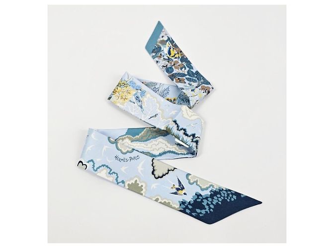 Hermès Pañuelo de seda Twilly Rewilding Nature - vista 13