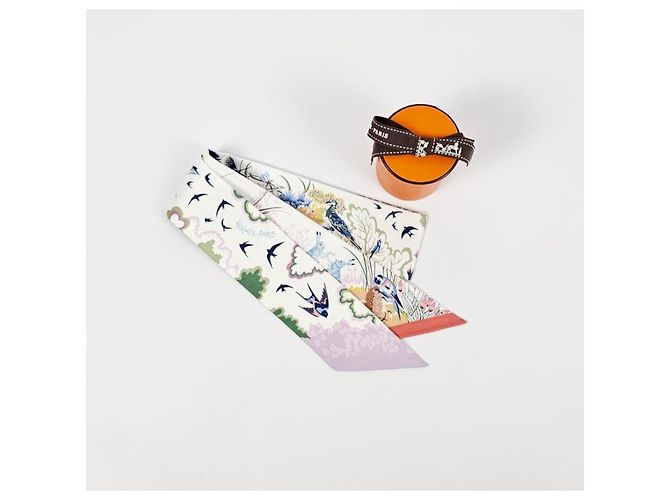Hermès Pañuelo de seda Twilly Rewilding Nature - vista 26