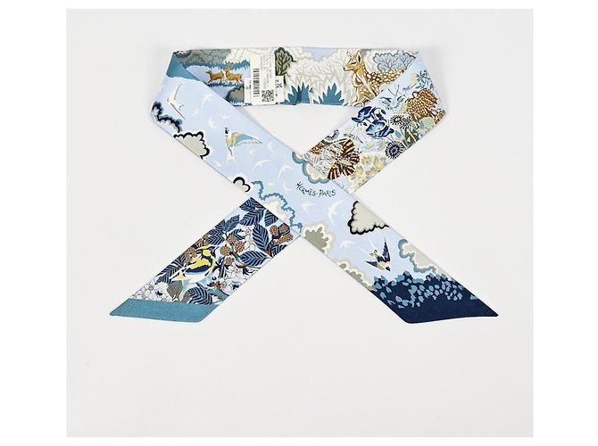 Hermès Pañuelo de seda Twilly Rewilding Nature - vista 7