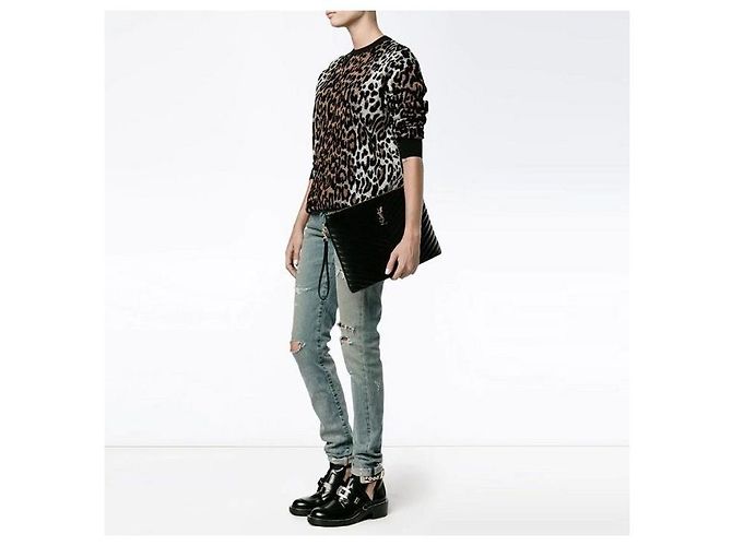 Autre Marque Clutch matelassé monogram dorata - vista 7