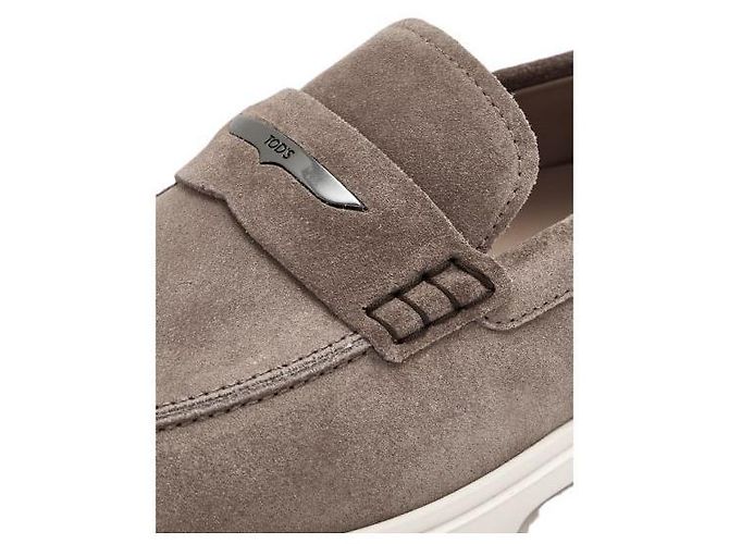 Mocassini Tod's in camoscio marrone - vista 3