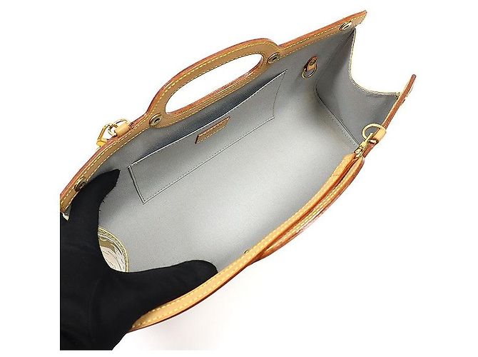 Louis Vuitton Monogram Vernis Luxsbury Drive - vista 5