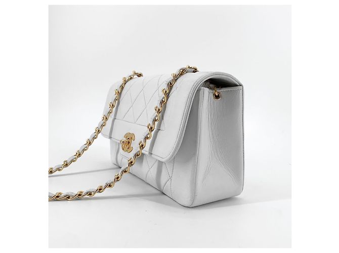 Chanel Borsa a tracolla Diana in pelle d'agnello tono oro - vista 3