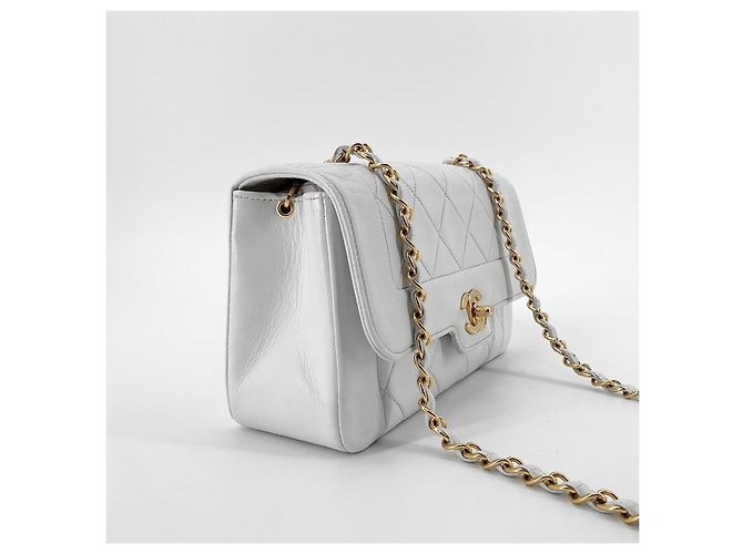 Chanel Borsa a tracolla Diana in pelle d'agnello tono oro - vista 4