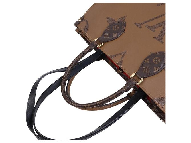 Louis Vuitton Monogram OnTheGo MM Tote - vista 4