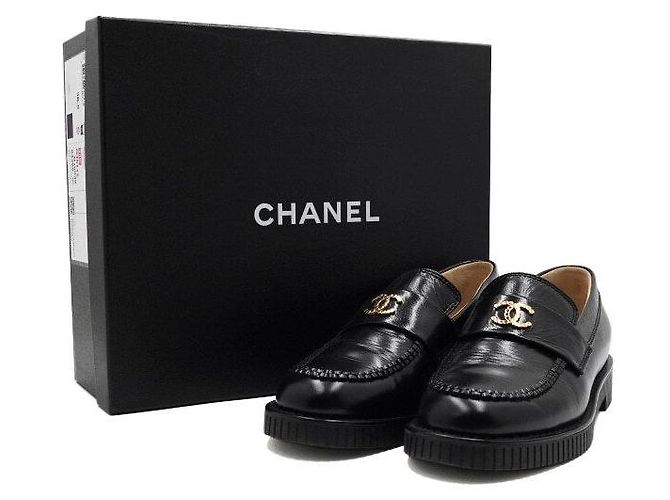 Chanel Mocassini da donna in pelle nera con logo CC dorato - vista 9