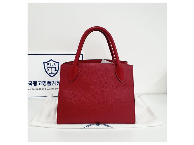 Prada Borsa Tote e borsa a tracolla monocromatica in Saffiano rossa - vista 5