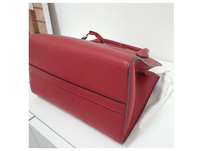 Prada Borsa Tote e borsa a tracolla monocromatica in Saffiano rossa - vista 6