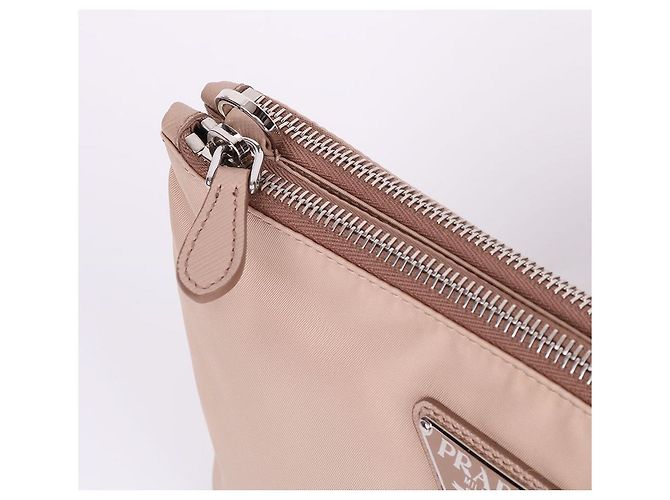 Double Prada Borsa a tracolla Re-Nylon beige con doppia zip - vista 6