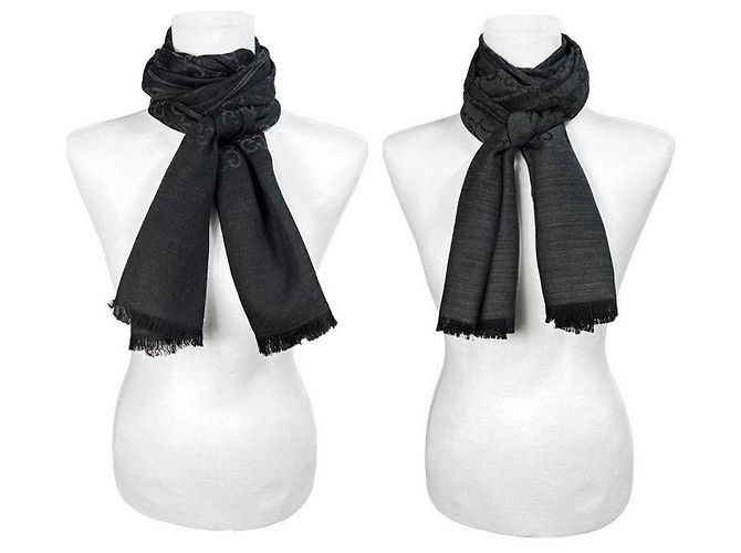 Gucci Sciarpa in lana e seta grigio scuro bicolore stamp: - vista 22