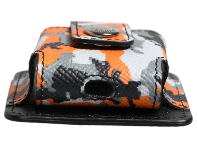 Dolce & Gabbana Custodia Airpods in pelle camouflage multicolore - vista 2