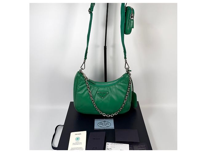 Prada Bolsa de Ombro Re-Edition em Pele Nappa Acolchoada - vista 2