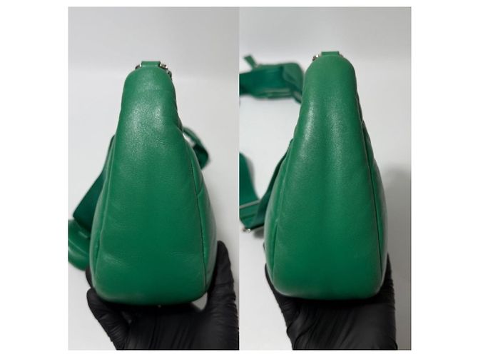 Prada Bolsa de Ombro Re-Edition em Pele Nappa Acolchoada - vista 5