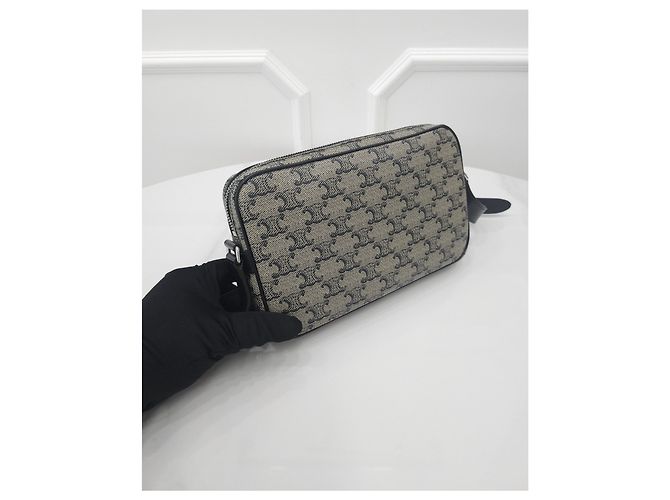 Céline Messenger em tela Triomphe estampada - vista 3
